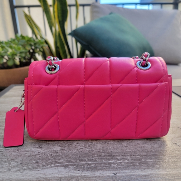 Coach Quilted Tabby 20 Dragonfruit - Picture 4 of 16